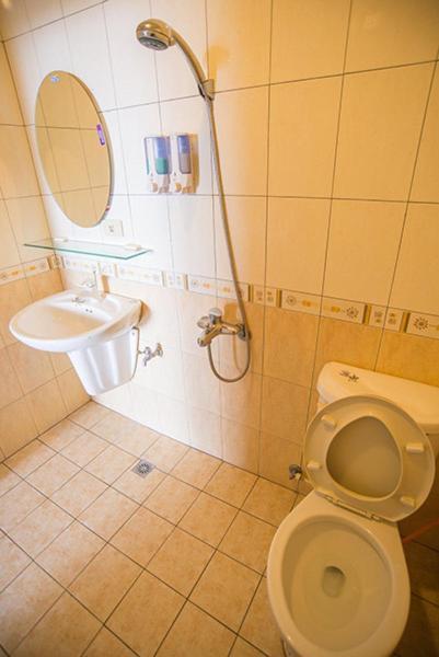 Xinghai Homestay II Magong Exterior photo